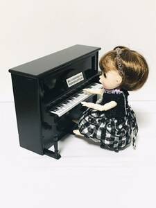 01 オビツ１１ フィギュア 人形 カスタムドール 撮影用 家具 ピアノ ブラック