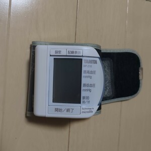 【ジャンク】タニタ　血圧計　BP-210