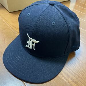 7 5/8 NEW ERA × FEAR OF GOD ESSENTIALS 59FIFTY ネイビー　ニューエラ フィアオブゴッド キャップ 帽子