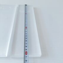 アクリル板 厚手 1.3〜1.5cm厚 透明 10.5×30.5 8.5×30.5 アクリル端材 保護シート付 端材 466〜511g 重量感 ディスプレイ ハンドメイド3_画像5