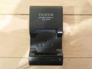 送料無料■動作確認済み■FUJIFILM■フジフィルム■純正バッテリーチャージャー■充電器■BC-45B■適合：NP-45、NP-45A、NP-45S