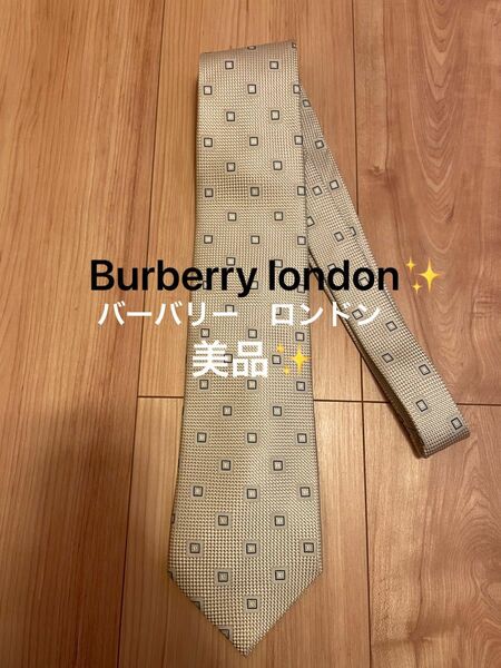 BURBERRY LONDON バーバリーロンドン ブランドネクタイ スクエア柄 シルク 日本製 メンズ シルバー　ハイブランド
