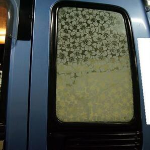 いすゞ３２０フォワード用 ベッド窓ブーゲンステッカーセットの画像3