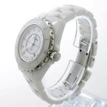 シャネル CHANEL J12 33mm H1628 レディース 腕時計 12P ダイヤ デイト ホワイト セラミック クォーツ ウォッチ 90217215_画像2