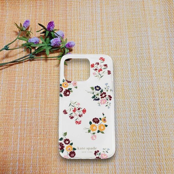 Kate spade NEW YORK iPhone13Pro対応ケース