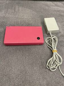 Nintendo DSi 任天堂　本体 TWL-001 ピンク 充電器付　ゲーム機