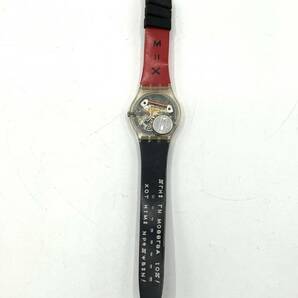 【電池切れ】Swatch スウォッチ クォーツ 腕時計 ホワイト×レッド文字盤 裏スケ ラウンド ボーイズサイズの画像4