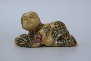 e555.. name goods collector discharge river horse . Yamaguchi structure Zaimei person sculpture netsuke .. thing small . carving smoke . go in smoke . tool seal case armor 