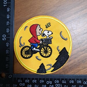 チャーリー　ブラウン　スヌーピー　ウッドストック　自転車　森　アイロン　刺繍　ワッペン　アップリケ　ハンドメイド