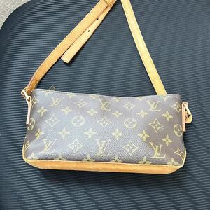 ★1円スタート★Louis VUITTON ルイヴィトン モノグラム トロター M51240 ショルダーバッグ ポシェット シリアルAR0021ブラウン 茶色