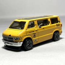 1/64 Hotwheels ★ DODGE VAN ★ ダッジ バン ムーンアイズ MOONEYES ルース_画像3