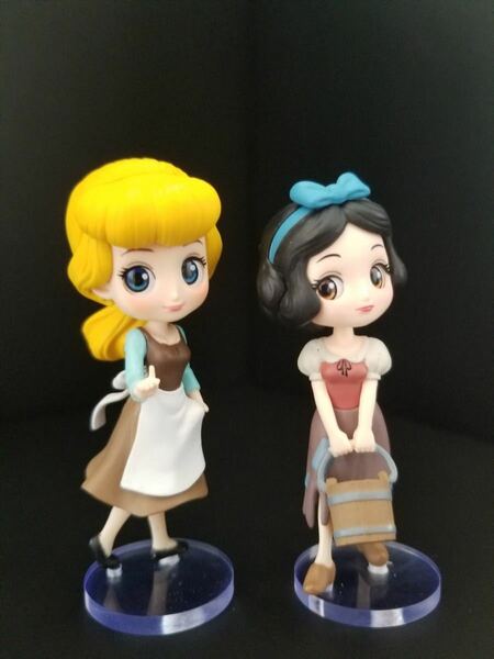 Disney characters Q posket Qposket petit ディズニーキャラクターズ プチ 白雪姫 (snow white) & シンデレラ(Cinderella) 用台座