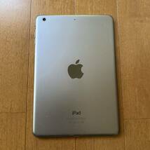 iPad mini 第2世代 Wi-Fiモデル スペースグレイ 16GB_画像2