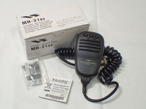 m2114 / 美品 YAESU ヤエス MH-31 B8 8ピン ハンドマイク ダイナミックマイクロホン アマチュア無線 元箱付 現状品 動作未確認