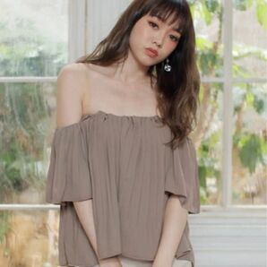 LIP SERVICE プリーツオフショルトップス リップサービス オフショル