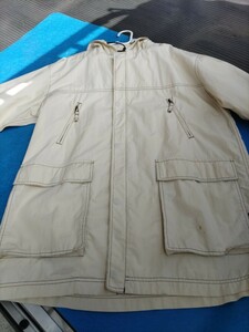 ジャケット 、ベージュフード付きJ2ケースピリット、アメリカ ヴィンテージ物です30年位前に大阪高島屋で買った春物のハーフコート
