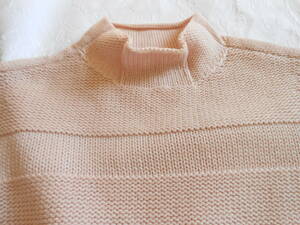 LAPINE　BLEUE　ラピーヌブルー　ウールニットセーター　　淡いピンク色　サイズM 