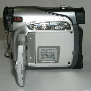 5867●● Victor GR-D250、MiniDVテープ式ビデオカメラ ●28の画像4