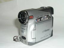 5867●● Victor GR-D250、MiniDVテープ式ビデオカメラ ●28_画像3