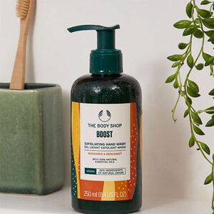 【THE BODY SHOP】ウェルネス エクスフォリエイティング ハンドウォッシュ マンダリン&ベルガモット