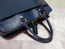 超美品●LOUIS VUITTON ルイ・ヴィトン●エピ ヴァノーGM●グレイン レザー 本革●2way ショルダー ハンド バッグ●ネイビー●B5●Js44126_画像5