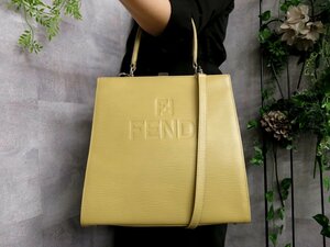 ●超美品●FENDI フェンディ●ロゴ型押し●トップハンドル●エピ レザー 本革●2way ハンド バッグ●クリーム●SV金具●斜め掛け●Js44562