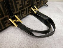 ●超美品●FENDI フェンディ●ズッカ●FF金具●ナイロンキャンバス カーフ レザー 本革●ハンド バッグ●ブラウン 黒●腕掛け●Js44758_画像5