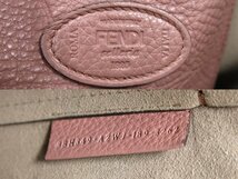 ★●超美品●FENDI フェンディ●セレリア●カーフ レザー 本革●2way ハンド バッグ●ローズピンク グレージュ●斜め掛け●B5 収納●B113_画像7