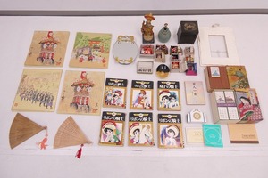 2402-0229●宝市/新品含/手塚治虫/WAKO他/リボンの騎士/マンガ/置時計/百人一首/リング等/色々/まとめて(梱包サイズ100)