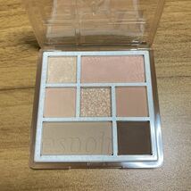 espoir リアルアイパレット 02 ロージーフィード 11 オートラテ エスポア アイシャドウ REAL EYE PALETTE ROZY FEED OAT LATTE_画像3