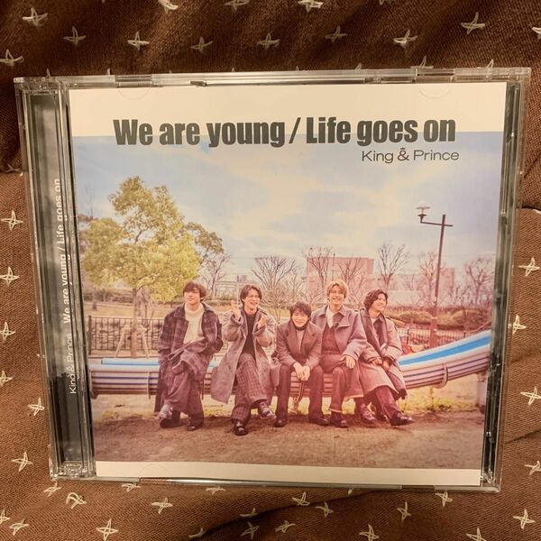 King & Prince CD We are young Life gones on キンプリ　夕暮れに手を繋ぐ　