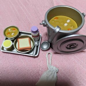 学校給食　ミニチュア食品サンプル