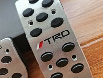 200系 TRD ハイエース 高品質 アルミペダル 4点セット AT車MT車兼用 トヨタ 車用 アクセル ブレーキ クラッチ フットレスト オートマ HIACE_画像4