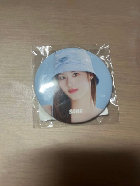 TWICEサナWORLDTOUR缶バッジ