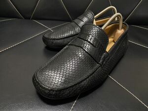 極美品 ARMANI COLLEZIONI アルマーニ コレツィオーニ クロコ型押し レザーシューズ ドライビングシューズ ローファー コインローファー 24