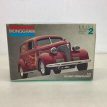 ＊【現状品】Monogram モノグラム 1/24 '39 CHEVY SEDAN/DELIVERY シェビー セダン デリバリー プラモデル_画像1