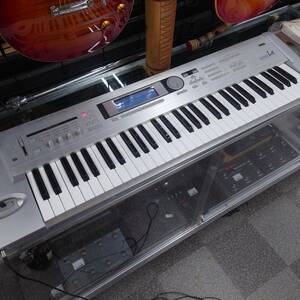 ★中古★korg　シンセサイザー　TRITON LE コルグ 一部難あり★