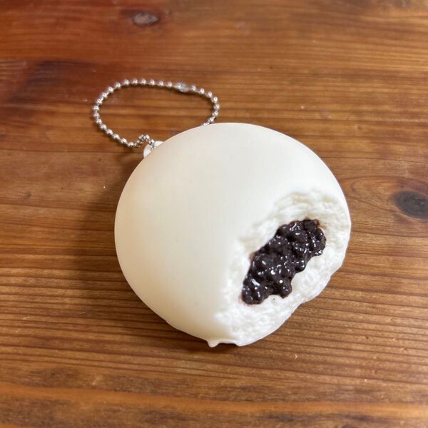 井村屋 たのしいおやつのソフビ あんまん キーホルダー タカラトミー ガチャ