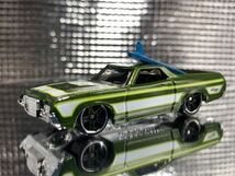 ■レア！ホットウィール フォード ‘72ランチェロカスタム ルース美品！未使用に近い！サーフボード付き1/64 Hot Wheels '72 FORD RANCHERO_画像1