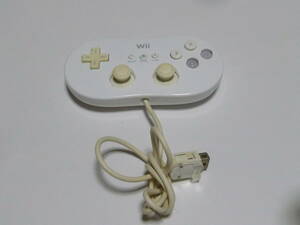 C086【即日発送 送料無料 動作確認済】Wii クラシックコントローラー　純正品　任天堂　シロ　ホワイト　RVL-005