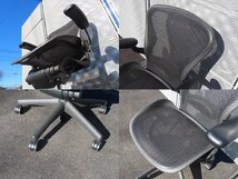 ★ 中古 Hermanmiller ハーマンミラー アーロンチェア クラシック Bサイズ フル装備 ランバー ダイアル肘 メッシュ１か所ほつれあり_画像4