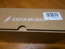 ソプラノ　Enya エンヤウクレレ （カーボンファイバー製）ケース・ストラップ・カポとスペア弦が付属【国内正規品】（ブラック）_画像7