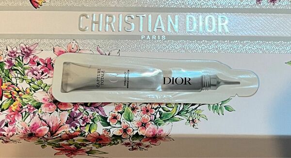 Dior　カプチュールトータルヒアルショット　美容液　1ml