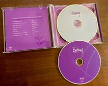 ［CD+DVD］BRITNEY SPEARS★ブリトニー・スピアーズ THE SINGLES COLLECTION 2枚組 ベスト盤。_画像2