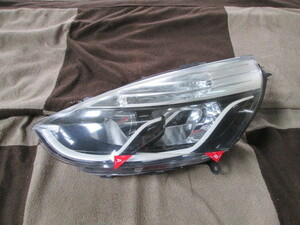  Renault Lutecia RM5M1 H29 year left head light left headlight 26060-8283R