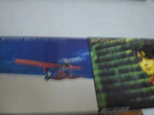 2CD　ZARD　２点セット　BEST The Single Collection～軌跡～　＆　～Request Memorial～　スリーブケース付き　CDは美品