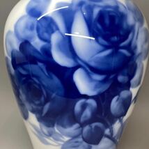 大倉陶園 ブルーローズ 花瓶 フラワーベース 花器 インテリア 金彩 薔薇 箱あり OKURA 高さ35cm_画像3