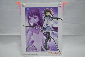  magic young lady ...* Magi kaSQ figure . beautiful ... stock last 