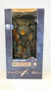 【中古】：パシフィック・リム ライトアップ・プラズマキャノン バトルダメージ ジプシー・デンジャー 18インチ フィギュア (20240226)