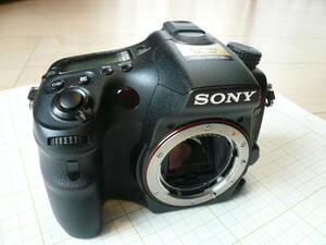 即決有　SONY ソニー デジタル一眼レフカメラ　 α77 SLT-A77V ボディ本体のみ　通電可ジャンク　送料520円～ 